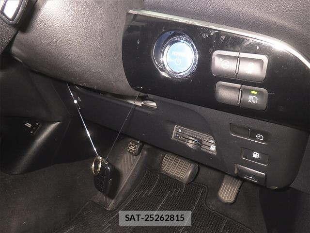 Toyota PRIUS PHV 2018 8954769-8