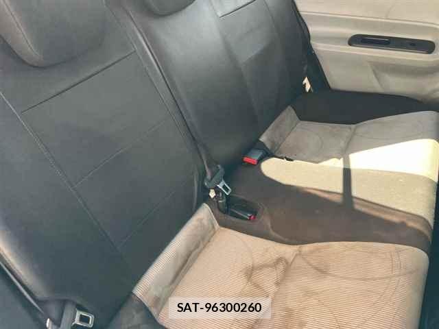 Toyota AQUA 2013 8705888-8