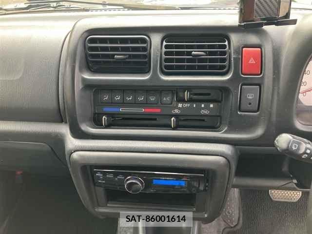 Suzuki JIMNY 2004 8933228-6