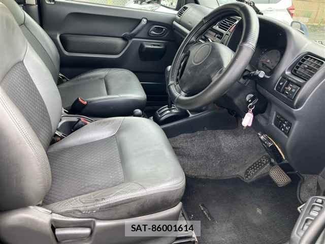 Suzuki JIMNY 2004 8933228-7
