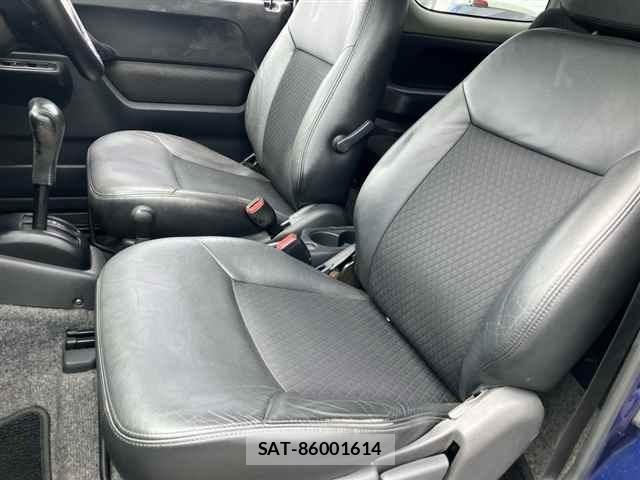 Suzuki JIMNY 2004 8933228-8