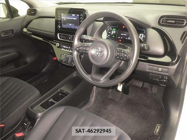 Toyota AQUA 2023 8949807-3