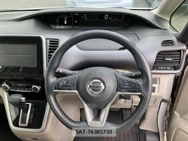 Nissan SERENA 2018 8717182-3
