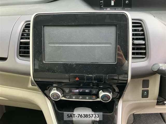 Nissan SERENA 2018 8717182-6