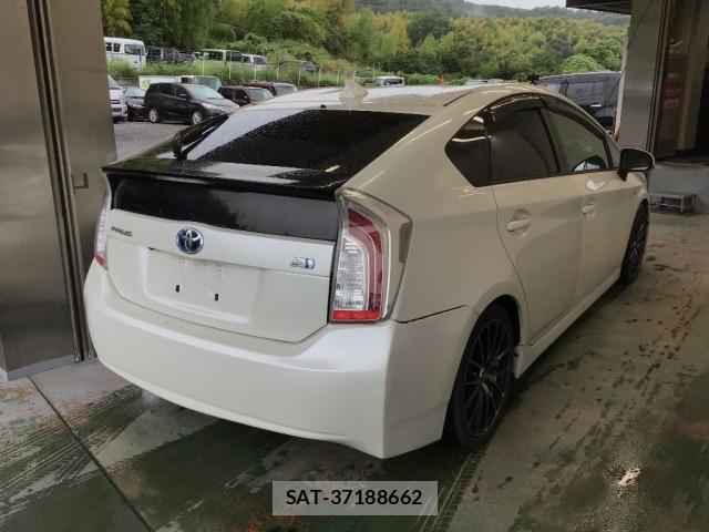 Toyota PRIUS 2015 8911392-4