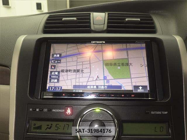 Toyota PREMIO 2011 8722441-6