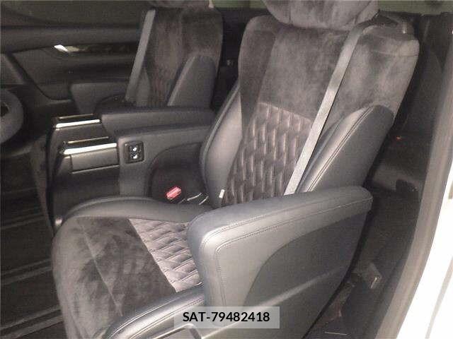Toyota ALPHARD 2016 8716515-7