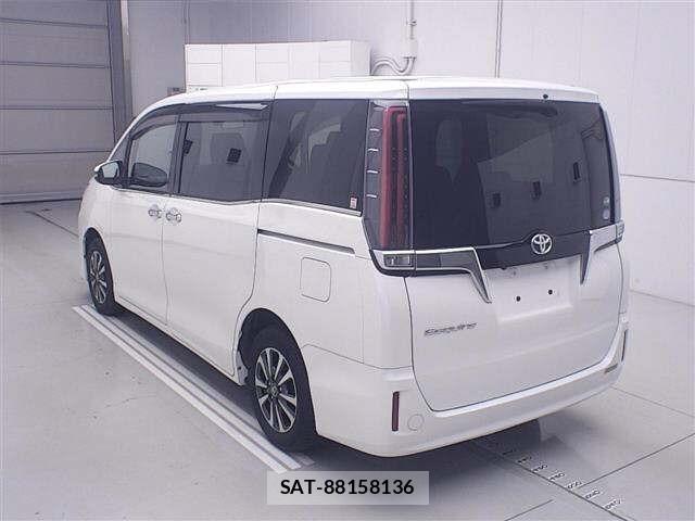 Toyota ESQUIRE 2018 8716807-1