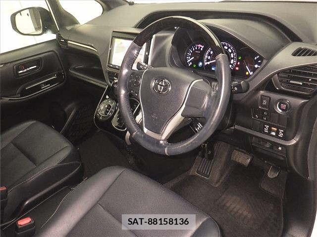 Toyota ESQUIRE 2018 8716807-3