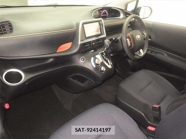 Toyota SIENTA 2016 8764342-4