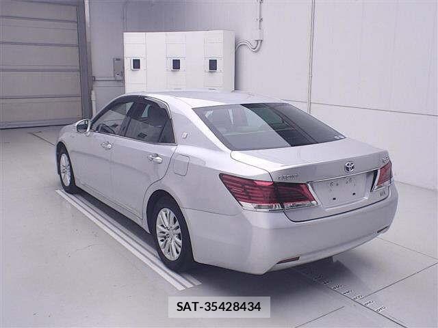 Toyota CROWN 2015 8680459-1