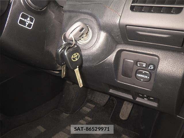 Toyota HARRIER 2006 8680396-8
