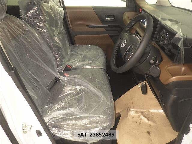Nissan ROOX 2026 8724112-5
