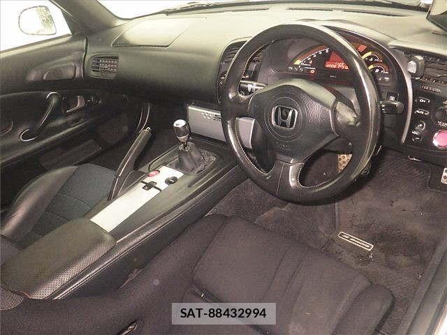 Honda S2000 2004 8748489-3