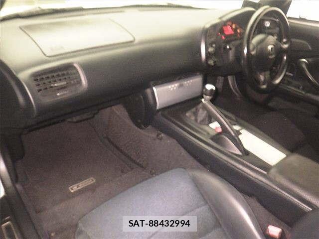Honda S2000 2004 8748489-4