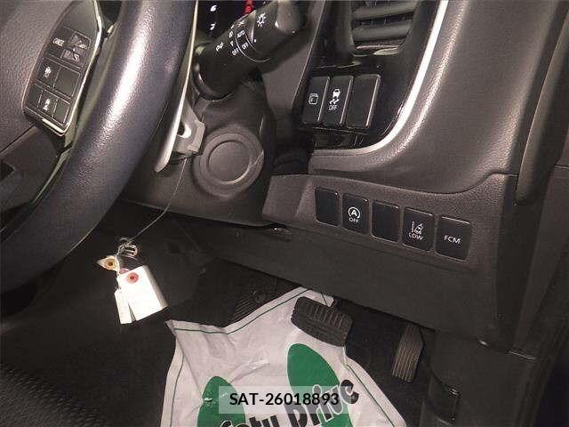 Mitsubishi OUTLANDER 2015 8718316-8