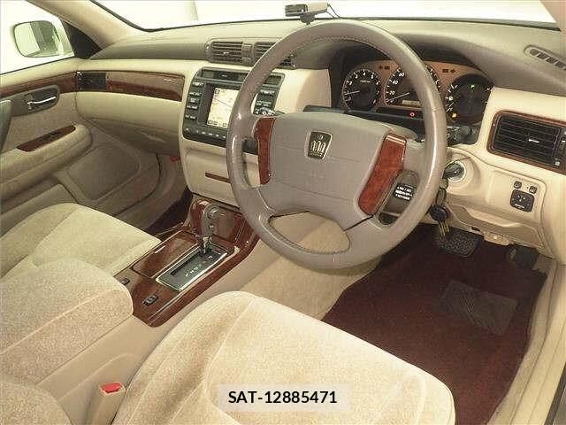 Toyota CROWN 2002 8680460-3