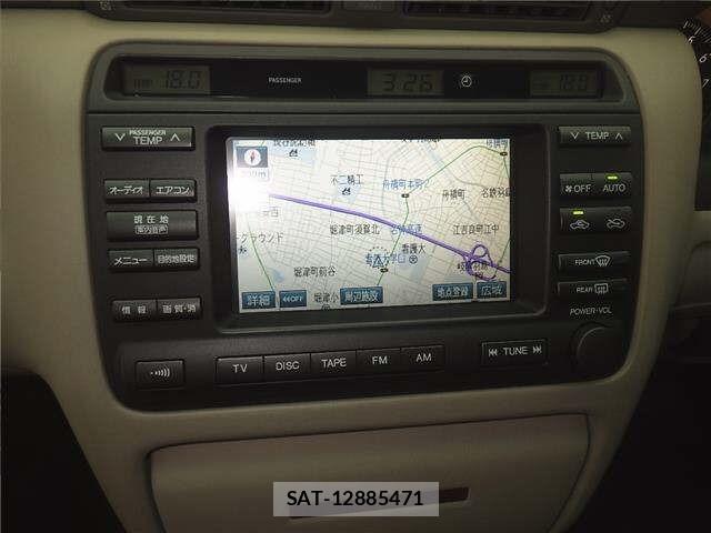Toyota CROWN 2002 8680460-6