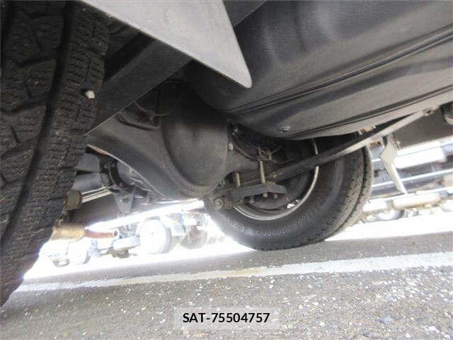 Toyota COASTER 2004 8819933-8