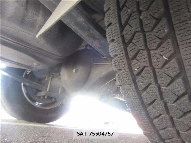 Toyota COASTER 2004 8819933-9
