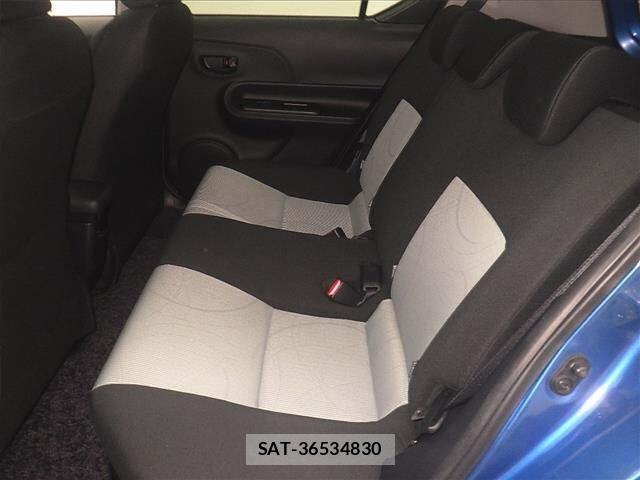 Toyota AQUA 2014 8949658-7