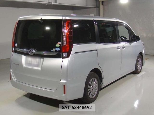 Toyota ESQUIRE 2015 8908396-1
