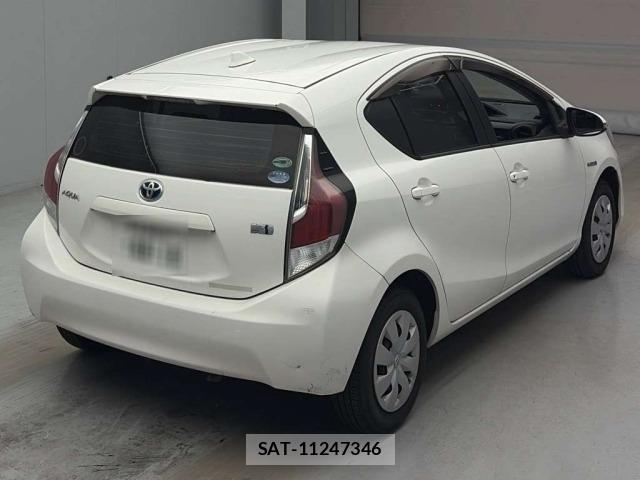 Toyota AQUA 2016 8763129-1