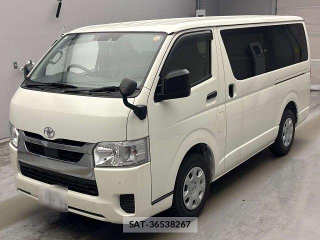 Toyota HIACE VAN 2025 8760009-0