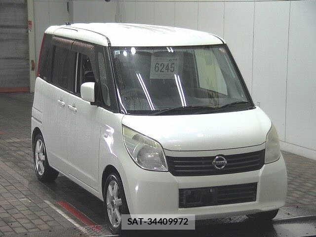 Nissan ROOX 2011 8898517-0