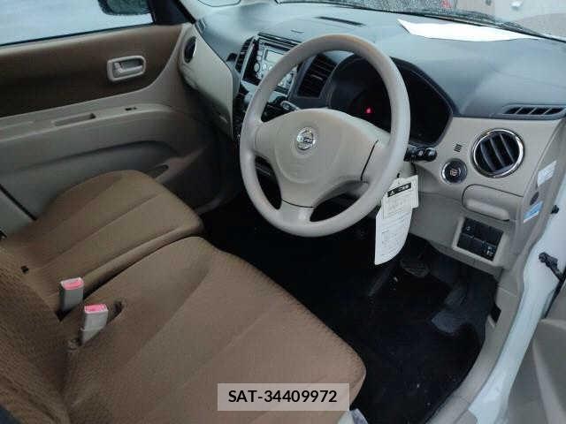 Nissan ROOX 2011 8898517-3
