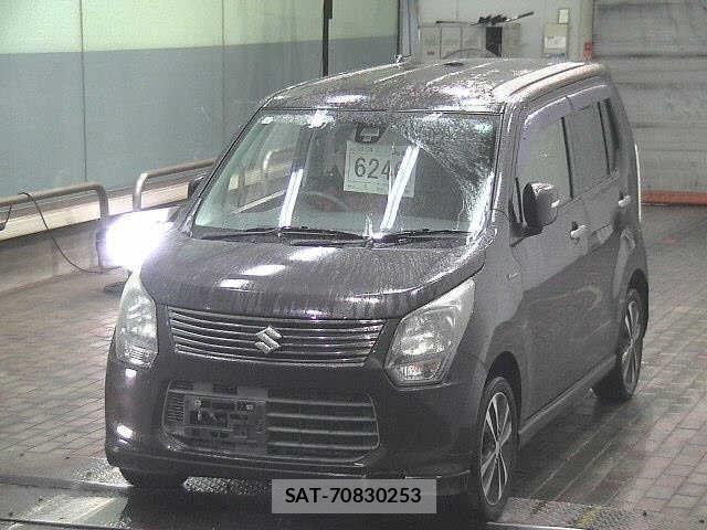 Suzuki WAGON R 2013 8919990-4
