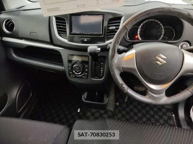Suzuki WAGON R 2013 8919990-6