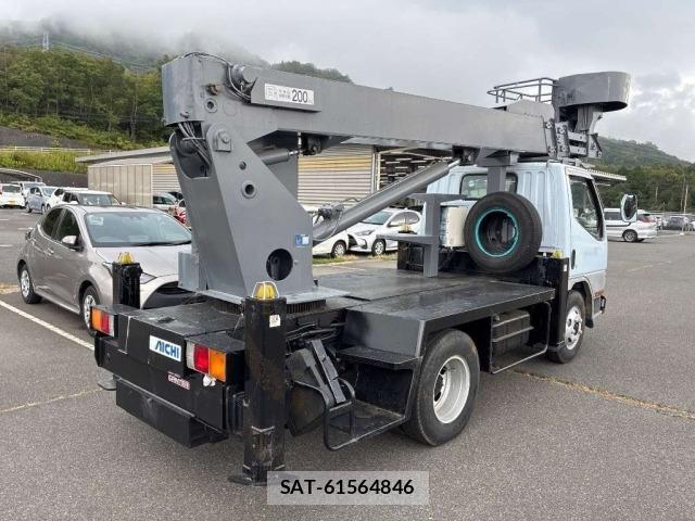 Mitsubishi CANTER 1999 8863568-1