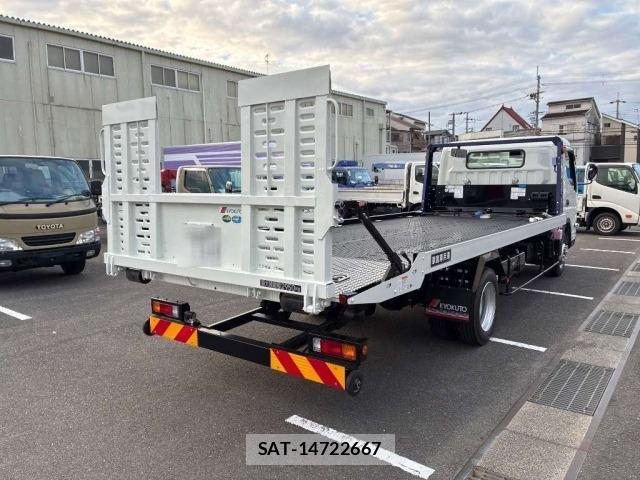 Mitsubishi CANTER 2026 8952596-1