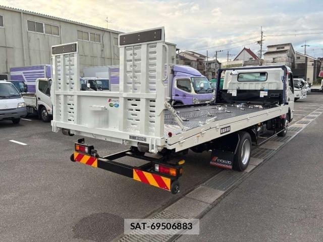 Mitsubishi CANTER 2026 8863566-1