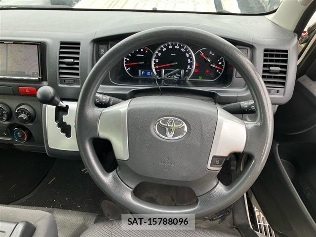 Toyota HIACE VAN 2018 8760065-3