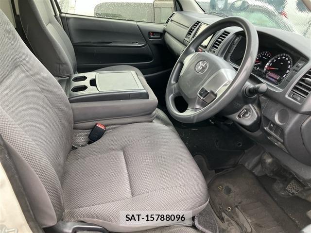 Toyota HIACE VAN 2018 8760065-5