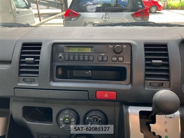 Toyota HIACE VAN 2021 8760076-4