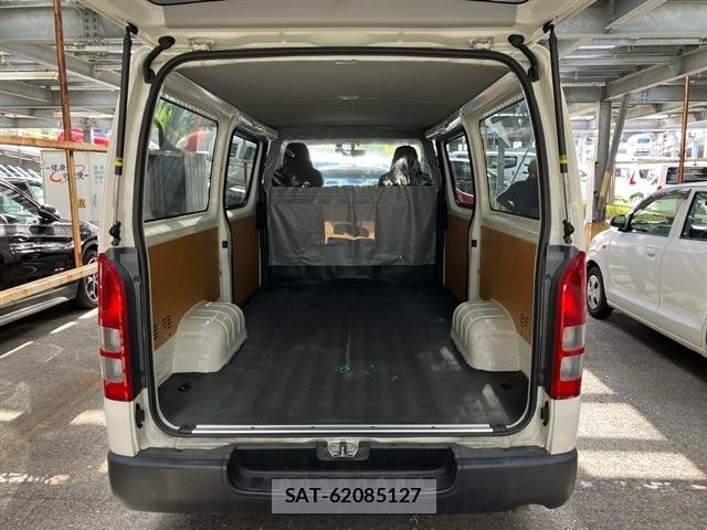 Toyota HIACE VAN 2021 8760076-8