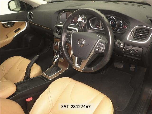 Volvo V40 2017 8776057-3