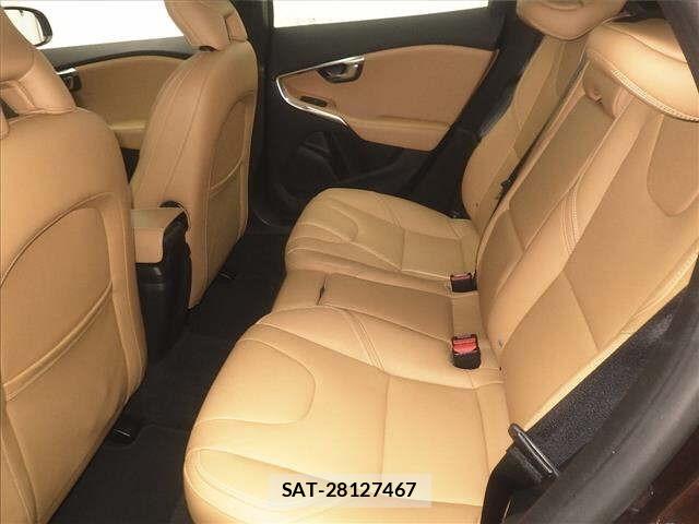 Volvo V40 2017 8776057-7