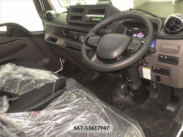 Mitsubishi CANTER 2025 8952718-3