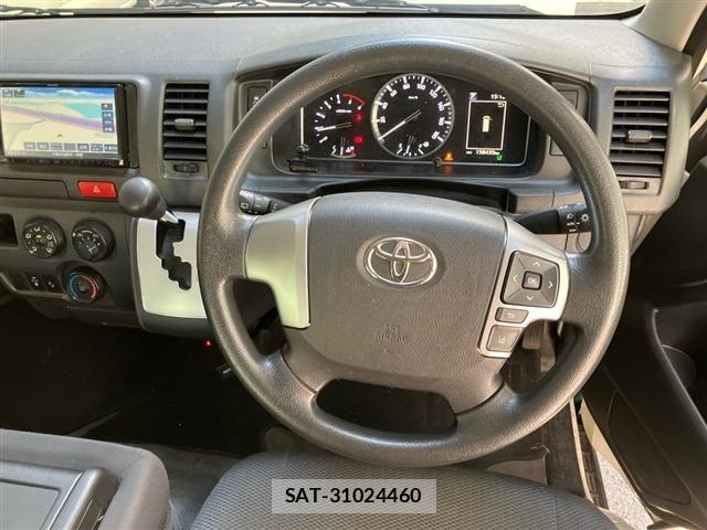 Toyota HIACE VAN 2020 8910142-3