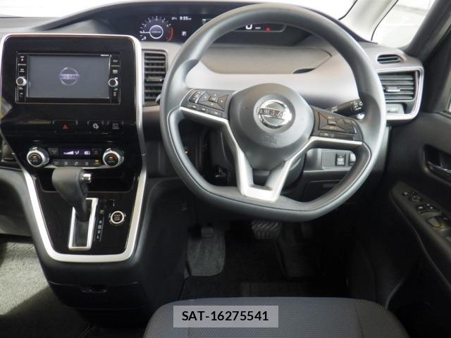 Nissan SERENA 2017 8921457-5