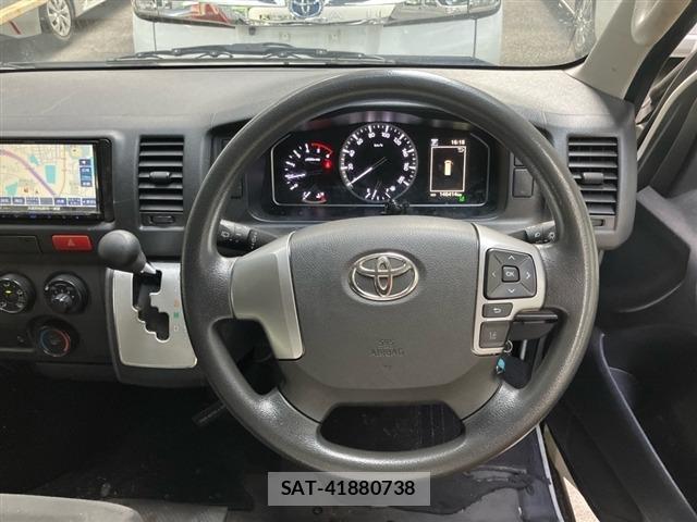 Toyota HIACE VAN 2020 8910145-3