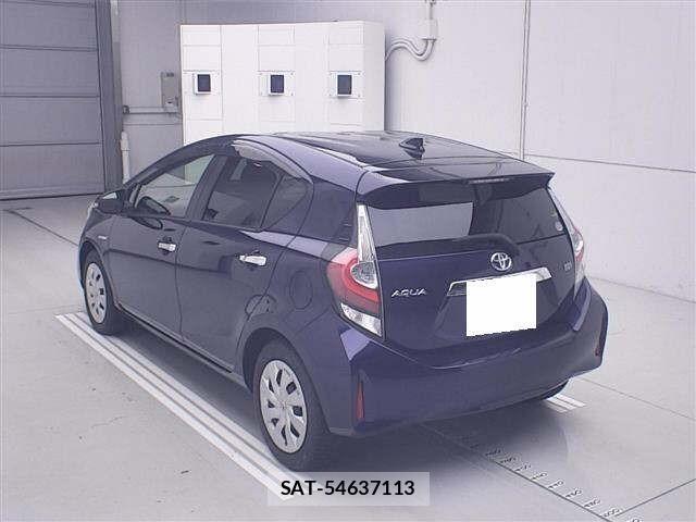 Toyota AQUA 2018 8949819-1