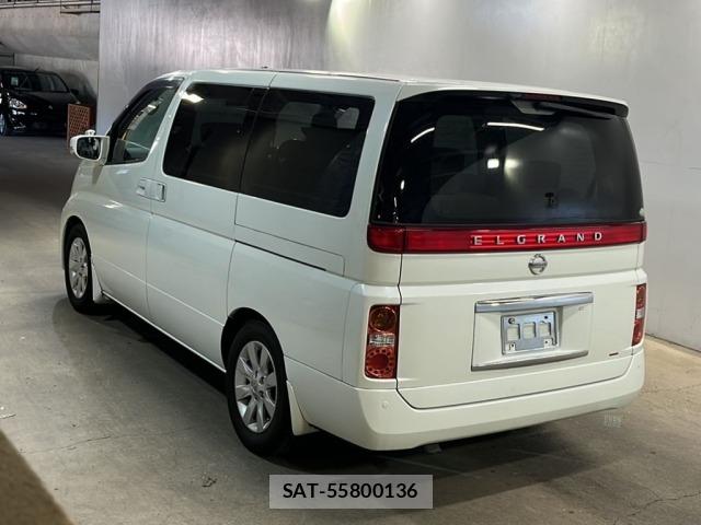 Nissan ELGRAND 2010 8908978-1