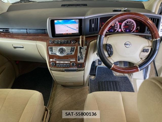 Nissan ELGRAND 2010 8908978-3