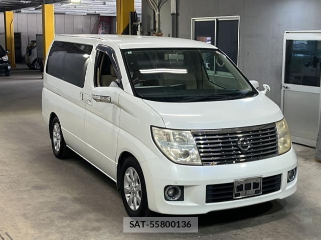 Nissan ELGRAND 2010 8908978-4