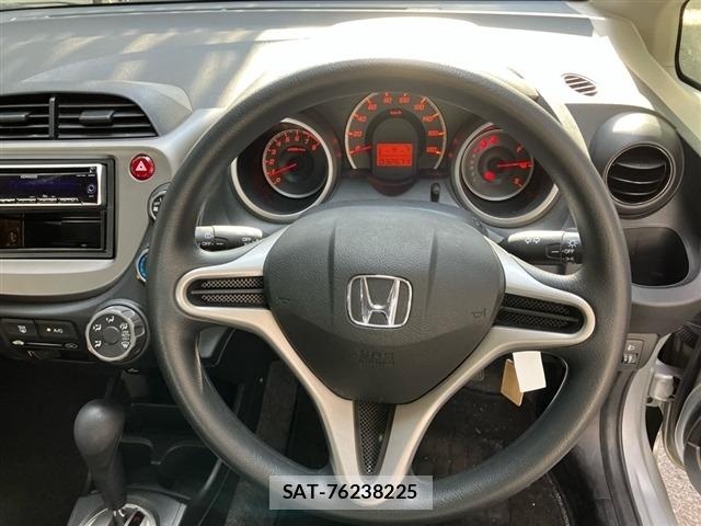 Honda FIT 2013 8919784-3